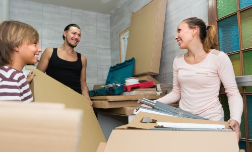 Customer confirming a man and van booking and payment terms